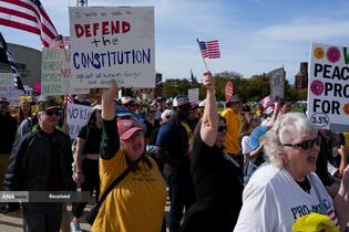 تظاهرات ضد ترامپ «بدون پادشاه» در سراسر آمریکا