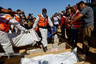 تشییع شهدای فلسطینی‌ ناشناس