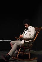 نمایش &laquo;لحظه درنگ می&zwnj;کند&raquo;