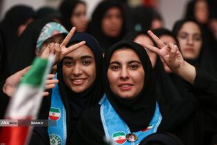 دیدار دانش‌آموزان و دانشجویان با رهبر معظم انقلاب