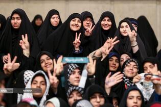 دیدار دانش‌آموزان و دانشجویان با رهبر معظم انقلاب