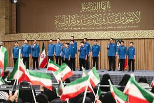 دیدار دانش‌آموزان و دانشجویان با رهبر معظم انقلاب