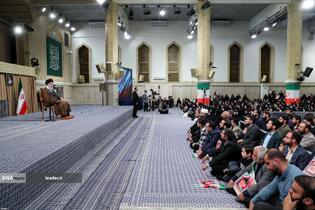 دیدار دانش‌آموزان و دانشجویان با رهبر معظم انقلاب