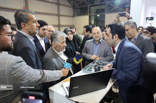 دکتر بیژن رنجبر رییس دانشگاه آزاد اسلامی در مراسم افتتاحیه سومین دوره نمایشگاه فناوری و نوآوری فن نما 1404