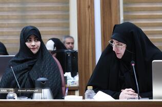 نشست ستاد بزرگداشت مقام زن و روز مادر