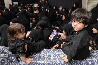 عزاداری شب شهادت حضرت فاطمةالزهرا سلام‌الله‌علیها در حسینیه امام خمینی(ره)