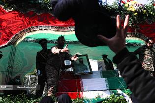 تشییع پیکر مطهر 100 شهید گمنام - معراج شهدا