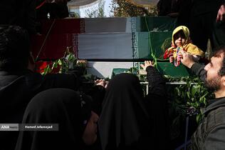 تشییع پیکر مطهر 100 شهید گمنام - معراج شهدا