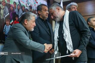 نشست جمعی از بسیجیان با بیژن رنجبر رئیس دانشگاه آزاد اسلامی