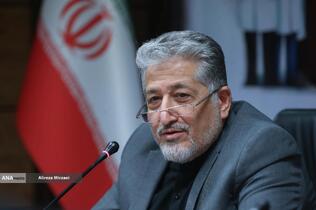 نشست جمعی از بسیجیان با بیژن رنجبر رئیس دانشگاه آزاد اسلامی