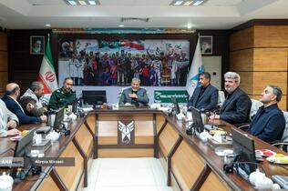 نشست جمعی از بسیجیان با بیژن رنجبر رئیس دانشگاه آزاد اسلامی