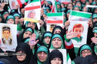 مراسم روز بسیج در حسینیه امام خمینی(ره)