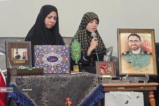 دیدار خادمیاران و یاوران رضوی با خانواده شهید اسماعیل پاشایی