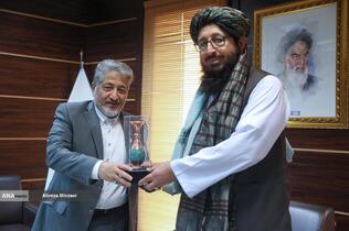 دیدار مولوی فضل محمد حقانی، سفیر افغانستان در ایران با دکتر بیژن رنجبر رئیس دانشگاه آزاد اسلامی