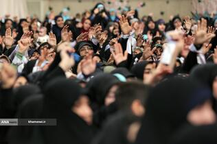 دیدار هزاران نفر از زنان و دختران با رهبر معظم انقلاب