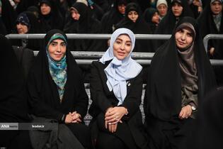 دیدار هزاران نفر از زنان و دختران با رهبر معظم انقلاب