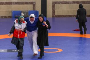 اولین دوره لیگ کشتی آلیش بانوان