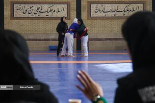 اولین دوره لیگ کشتی آلیش بانوان