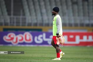 هفته سیزدهم لیگ برتر فوتبال؛ پرسپولیس - پیکان