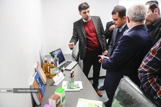 مراسم افتتاح برج فناوری و نوآوری ایثار و شاهد با حضور حسین افشین معاون علمی، فناوری و اقتصاد دانش&zwnj;بنیان رئیس جمهور و سعید اوحدی رئیس بنیاد شهید و امور ایثارگران