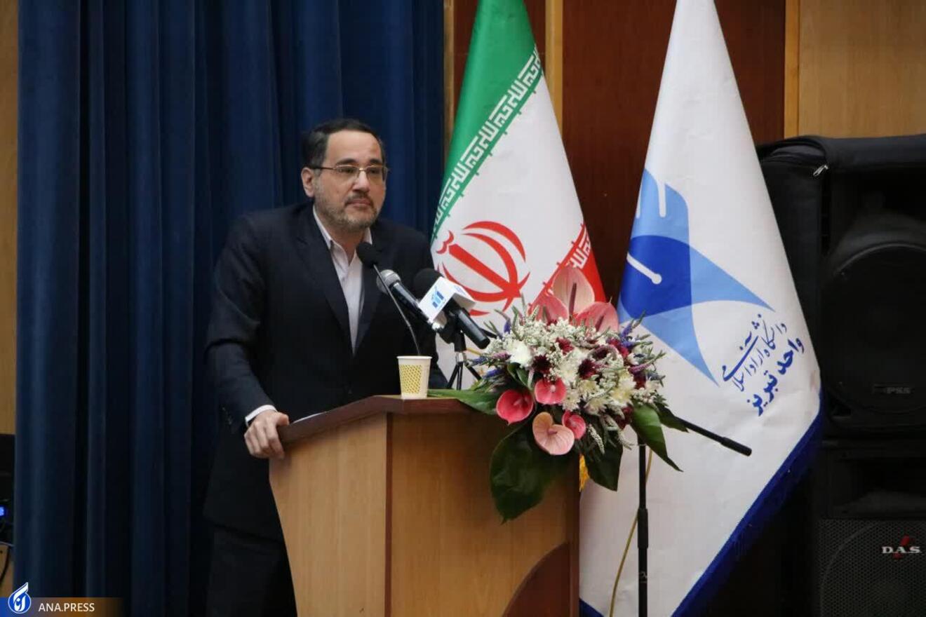 بابک نگاهداری رئیس مرکز پژوهش&zwnj;&zwnj;های مجلس