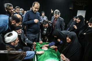 وداع با پیکر&zwnj; مطهر  شهید حجت&zwnj;الاسلام محمد مقیسه رئیس شعبه ۵۳ دیوان عالی کشور در معراج شهدای تهران