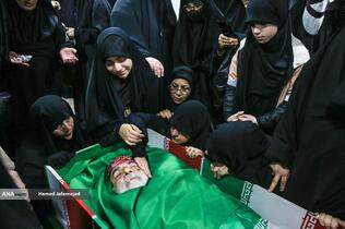 وداع با پیکر&zwnj; مطهر  شهید حجت&zwnj;الاسلام محمد مقیسه رئیس شعبه ۵۳ دیوان عالی کشور در معراج شهدای تهران