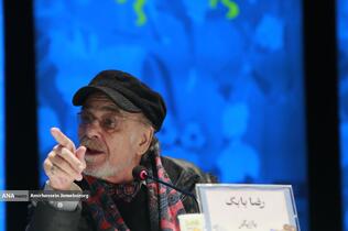 رضا بابک بازیگر در نشست خبری فیلم سینمایی ترک عمیق