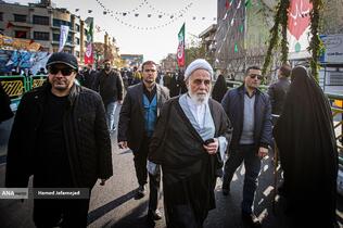 حجت الاسلام علی اکبر ناطق نوری در راهپیمایی 22 بهمن 1403