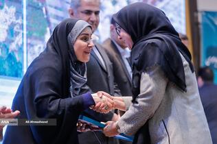 فرزانه صادق وزیر راه و شهرسازی