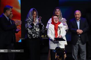 هنگامه اخوان در بیستمین مراسم شب موسیقی