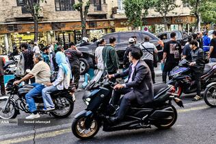 برخورد عجیب خودرو با جدول