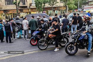 برخورد عجیب خودرو با جدول