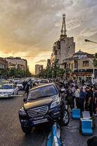 برخورد عجیب خودرو با جدول