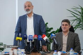 قدیر قیافه نایب&zwnj;رئیس اتاق بازرگانی، صنایع، معادن و کشاورزی ایران و علی چاغروند رئیس ستاد اکسپو اتاق بازرگانی ایران