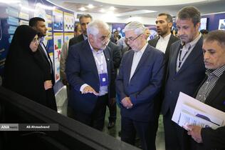 بازدید سرلشکر محمد باقری رئیس ستادکل نیروهای مسلح از نمایشگاه علمی دانشگاه آزاد 