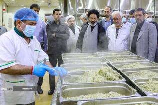 بازدید حجت الاسلام سید عبدالفتاح نواب سرپرست حجاج ایرانی از روند خدمت رسانی به زائران حج