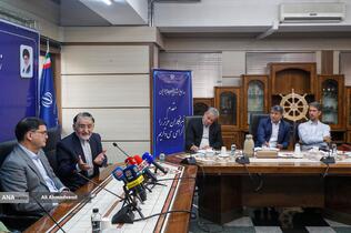 یحیی آل&zwnj;اسحاق رئیس شورای راهبردی مرکز ملی فرش دستباف ایران و محمدصادق مفتح مشاور وزیر صنعت، معدن و تجارت در امور بازرگانی