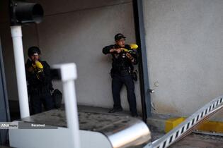 درگیری پلیس ضد شورش و معترضان در لس&zwnj;آنجلس آمریکا