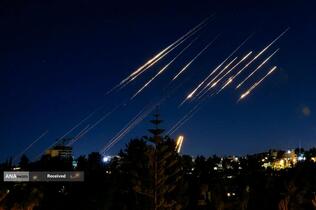 حملات موشکی ایران به رژیم اشغالگر صهیونیستی