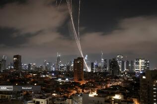 حملات موشکی ایران به رژیم اشغالگر صهیونیستی