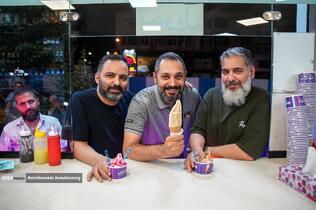 حضور مردم در رستوران ها و غذاخوری ها در شب های تهران 