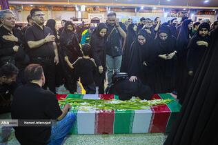 تشییع و خاکسپاری شهدای حملات رژیم صهیونیستی در قطعه42 بهشت زهرا(س)