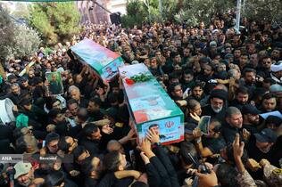 تشییع پیکر سردار شهید امیر علی حاجی زاده و و سردار محمود باقری فرمانده موشکی این نیرو