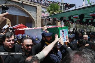 تشییع و تدفین پیکر مطهر بسیجی شهید حسین یوسفخانی