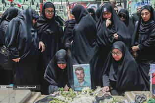 تشییع و تدفین پیکر مطهر بسیجی شهید حسین یوسفخانی