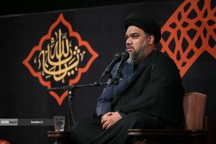 عزاداری شب تاسوعای حسینی(ع) در حسینیه امام خمینی(ره)