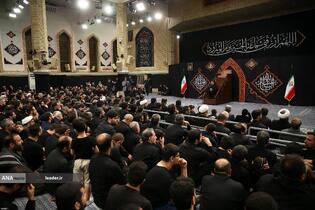 مراسم عزادارای شب عاشورای حسینی(ع) در حسینیه امام خمینی(ره) با حضور رهبر معظم انقلاب