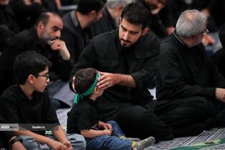 مراسم عزاداری شام غریبان حسینی (ع) در حسینیه امام خمینی