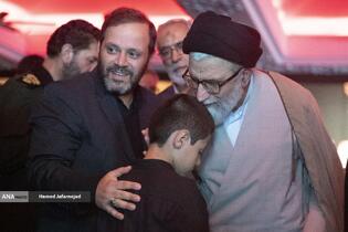 حجت الاسلام سیداسماعیل خطیب، وزیر اطلاعات در مراسم گرامیداشت سرلشکر شهید مهدی ربانی و سرلشکر شهید غلامرضا محرابی معاونان سابق اطلاعات و عملیات ستاد کل نیروهای مسلح